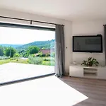 Wellness - Vodní Nádrž Slapy - 40km Od Prahy *