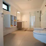 Wellness - Vodní Nádrž Slapy - 40km Od Prahy Casa de Férias Necin