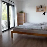Wellness - Vodní Nádrž Slapy - 40km Od Prahy