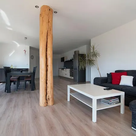 Holiday home Wellness - Vodni Nadrz Slapy - 40km Od Prahy