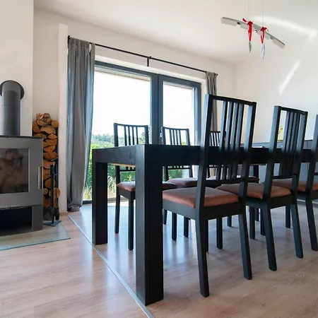 Wellness - Vodni Nadrz Slapy - 40km Od Prahy *