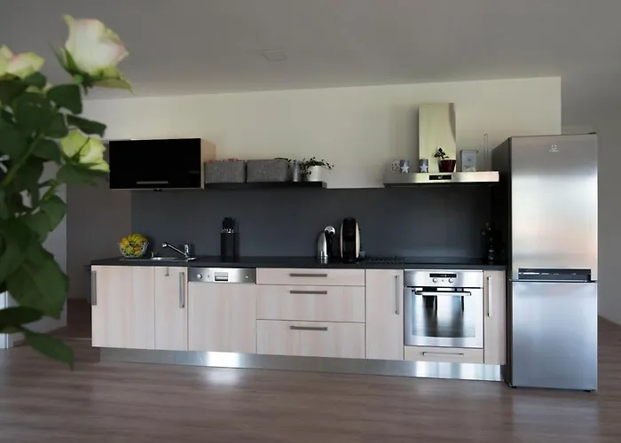 Wellness - Vodni Nadrz Slapy - 40km Od Prahy *